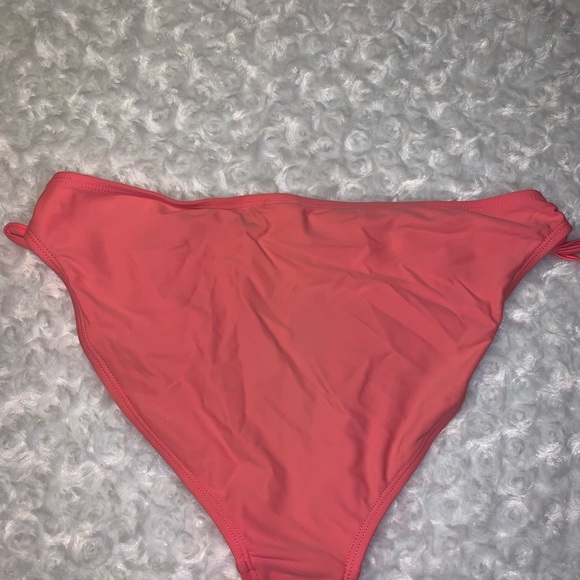 Bikini Bottom - Picture 2 of 4